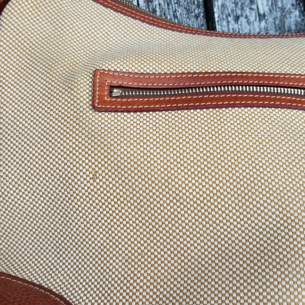 Dooney & Bourke large tote/hobo - Picture 3 of 8